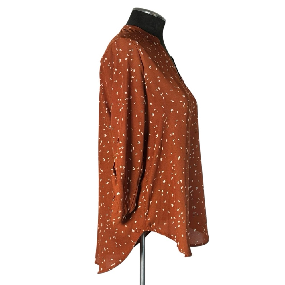 Lush - Warren Pullover Split Neck ¾ Roll Tab Slee… - image 5